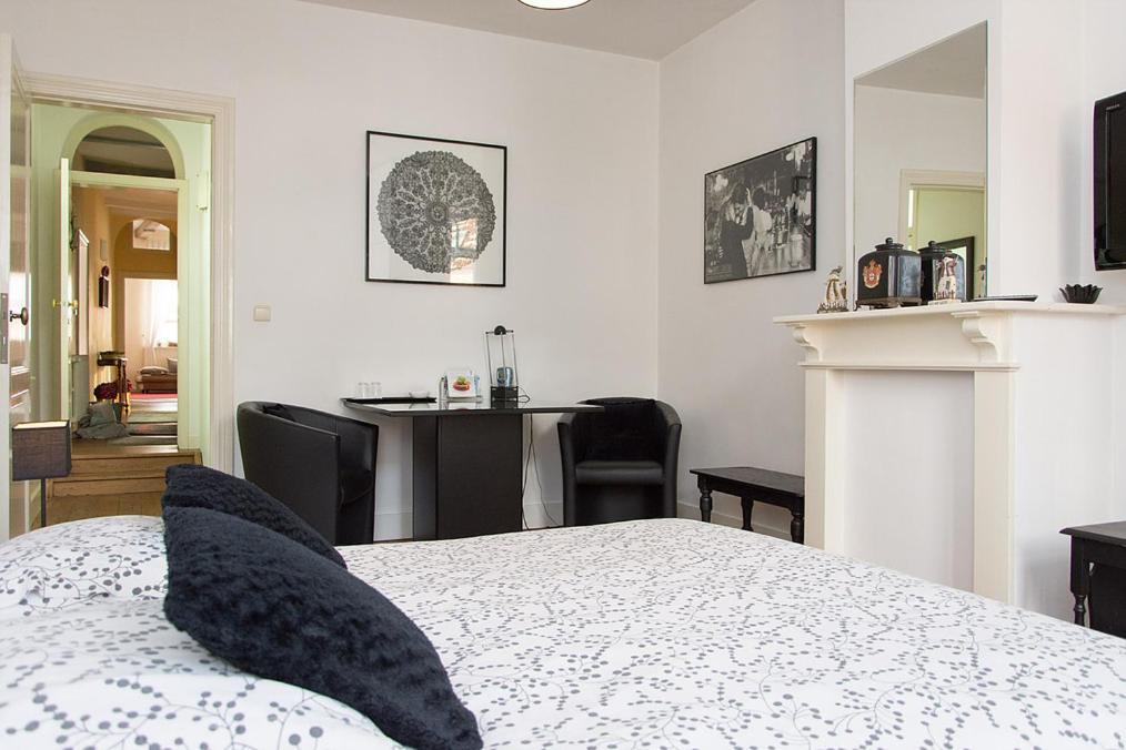 Huis Sint-Andriescruyse บรูจส์ ภายนอก รูปภาพ